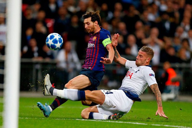 Messi tỏa sáng với hai bàn thắng, đẩy CLB của Son Heung-min vào tình thế hiểm nghèo - Ảnh 8.