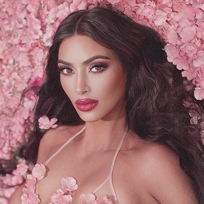 Thường bị đồn phẫu thuật thẩm mỹ, nhưng Kim Kardashian 13 tuổi đã đẹp ngất ngây không kém Kendall hay Kylie! - Ảnh 3.