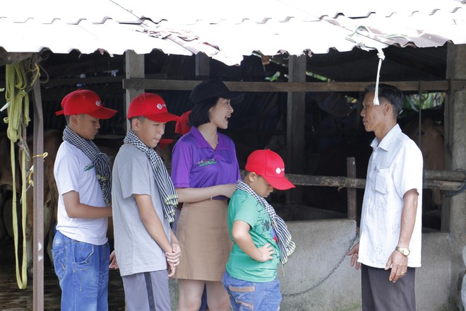 Cầu thủ nhí: Buộc làm thủ môn thay thí sinh bị bệnh, Hiếu Hiền ghi tỉ số hòa với Hòa Minzy - Ảnh 3.