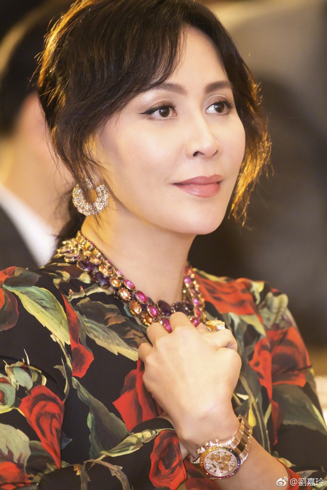 Đ&atilde; U55 m&agrave; Lưu Gia Linh vẫn sở hữu l&agrave;n da đẹp kh&oacute; tin nhờ chu tr&igrave;nh dưỡng da &ldquo;tối giản gần 60 triệu đồng - Ảnh 8.