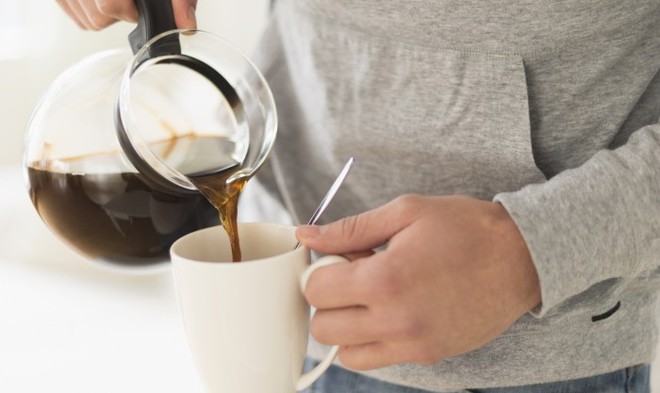 Đang bị ngộ độc thực phẩm th&igrave; cần tr&aacute;nh l&agrave;m 4 điều sau để kh&ocirc;ng g&acirc;y ảnh hưởng tới sức khỏe - Ảnh 4.