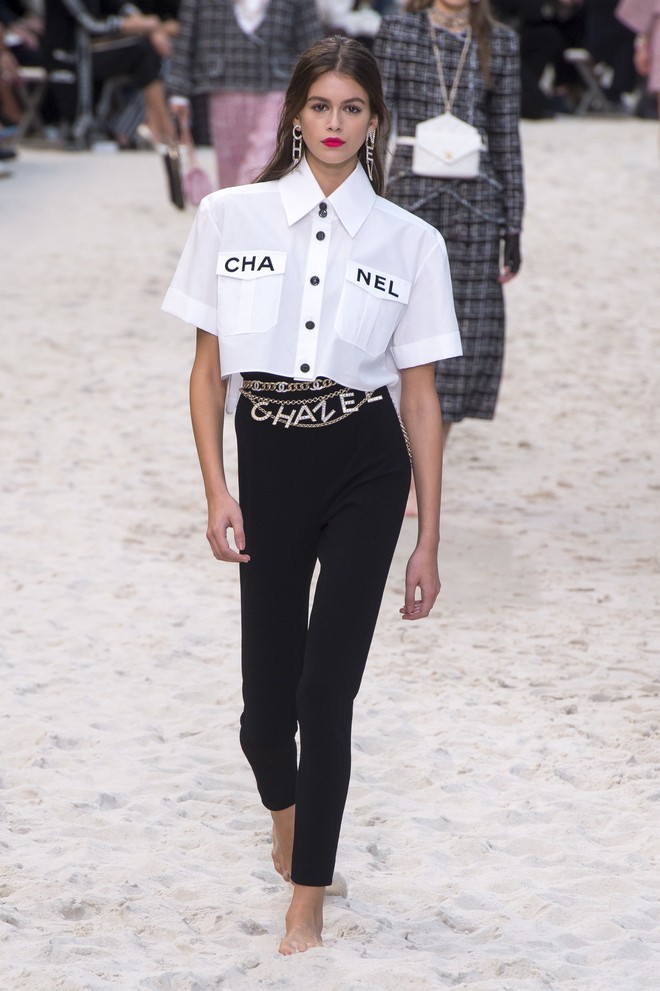 Top BST đỉnh nhất Paris Fashion Week do Vogue Mỹ chọn: Chanel vẫn an tọa, Gucci và Dior thì mất hút - Ảnh 1.