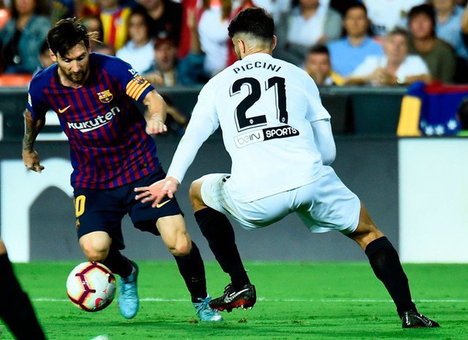 Messi ghi b&agrave;n, Barca vẫn bị cầm h&ograve;a v&agrave; đ&aacute;nh mất ng&ocirc;i đầu La Liga - Ảnh 5.