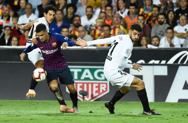 Messi ghi b&agrave;n, Barca vẫn bị cầm h&ograve;a v&agrave; đ&aacute;nh mất ng&ocirc;i đầu La Liga - Ảnh 8.