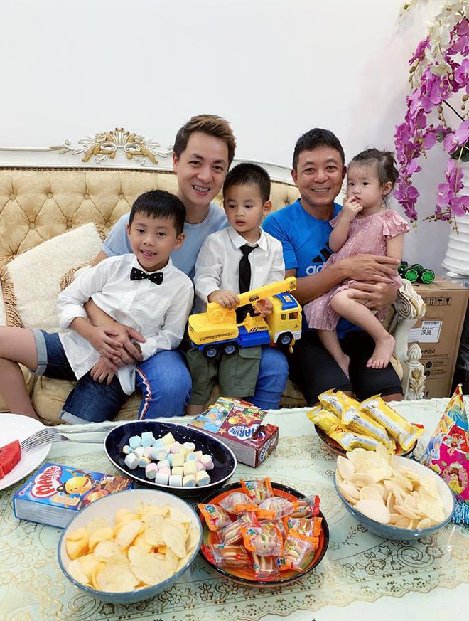 Vợ chồng Đăng Khôi - Thủy Anh tổ chức sinh nhật đơn giản, ấm áp cho con trai tròn 3 tuổi - Ảnh 7.