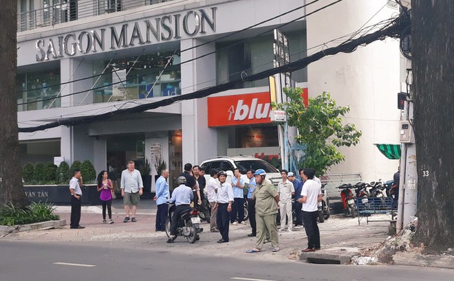 Cô gái 19 tuổi tử vong sau khi rơi từ toà nhà cao tầng ở trung tâm Sài Gòn - Ảnh 1.