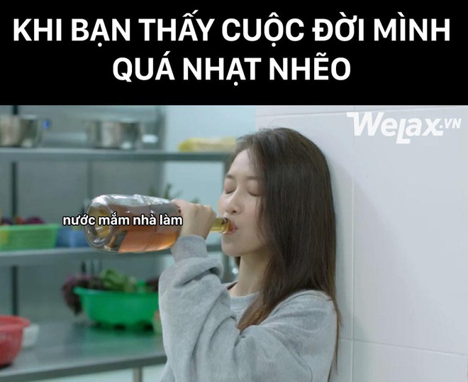 Nếu bạn thấy cuộc sống quá nhạt nhẽo, hãy nhìn cách Khả Ngân uống rượu trong Hậu Duệ Mặt Trời và vui lên! - Ảnh 1.