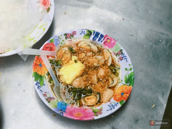 Đây chính là những kiểu bánh tráng chấm "gây nghiện" nhiều dân ăn hàng ở Sài Gòn - Ảnh 1. Đây chính là những kiểu bánh tráng chấm "gây nghiện" nhiều dân ăn hàng ở Sài Gòn - Ảnh 1.