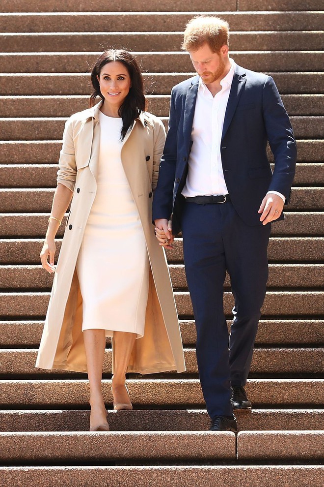 Chỉ trong 16 ngày công du, Công nương Meghan Markle đã diện tận 40 bộ đồ với tổng trị giá lên tới 3,5 tỉ VNĐ - Ảnh 5.