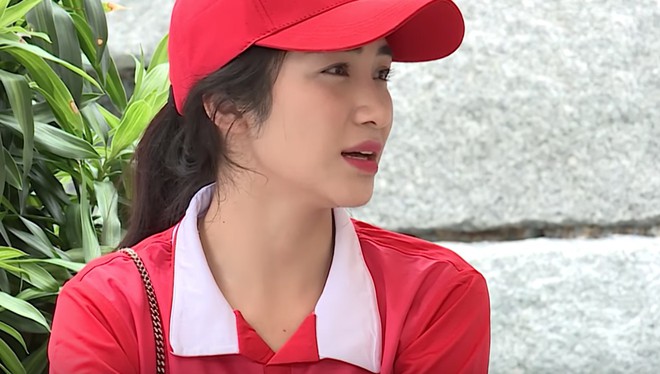 Cầu thủ nh&iacute;: H&ograve;a Minzy bất đắc dĩ l&agrave;m gi&aacute;o vi&ecirc;n tiếng H&agrave;n, Diệu Nhi bất ngờ mặc đồ con trai - Ảnh 3.
