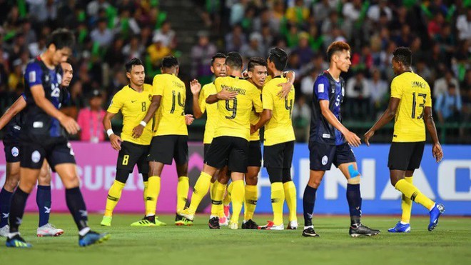 Việt Nam ngước nhìn Thái Lan trên bảng xếp hạng chiều cao AFF Cup 2018 - Ảnh 3.