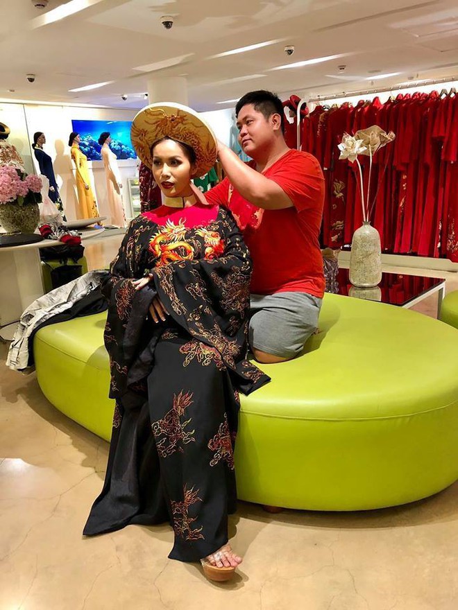 Hé lộ hình ảnh được cho là quốc phục của Minh Tú tại Miss Supranational 2018 và đây là phản ứng của khán giả - Ảnh 1.