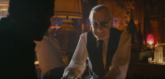 Nhìn lại gia tài vai diễn cameo trên màn ảnh rộng đầy thú vị của thiên tài Stan Lee - Ảnh 21.