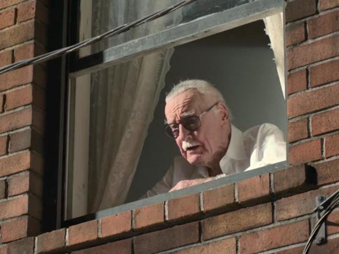 Nhìn lại gia tài vai diễn cameo trên màn ảnh rộng đầy thú vị của thiên tài Stan Lee - Ảnh 28.