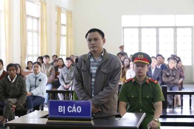 16 năm t&ugrave; cho người chồng b&oacute;p cổ vợ đến chết rồi tạo hiện trường giả g&acirc;y r&uacute;ng động - Ảnh 1.