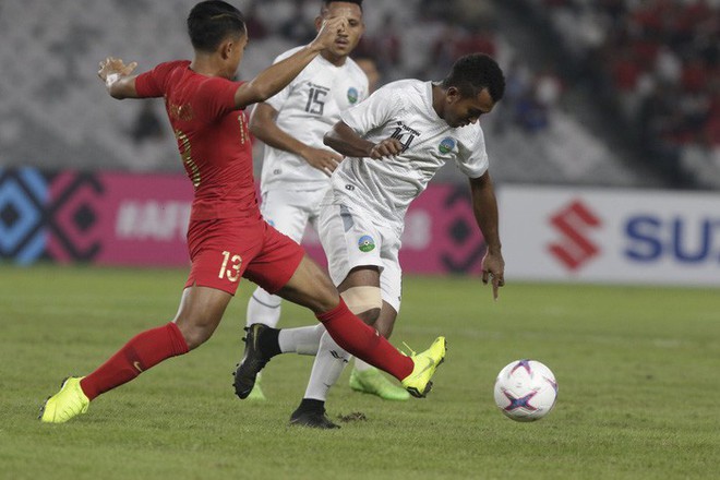 Chật vật đánh bại đối thủ yếu nhất AFF Cup, tuyển Indonesia nhận mưa chỉ trích từ cổ động viên nhà - Ảnh 1.