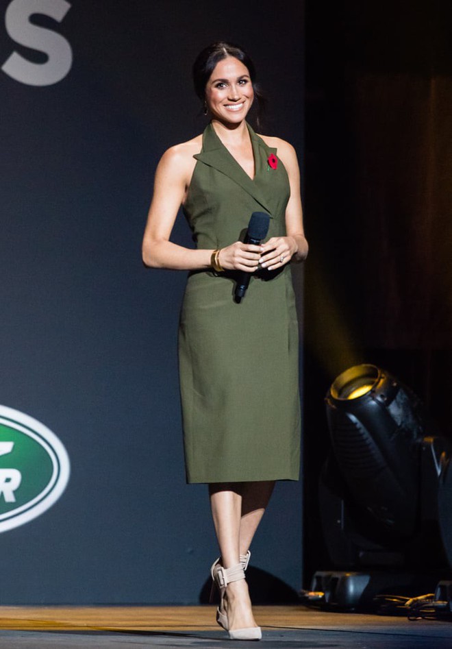 Tinh ý lắm mới nhận ra Meghan Markle dùng mẹo này để giấu đi gương mặt mệt mỏi khi bầu bí - Ảnh 1. Tinh ý lắm mới nhận ra Meghan Markle dùng mẹo này để giấu đi gương mặt mệt mỏi khi bầu bí - Ảnh 1.