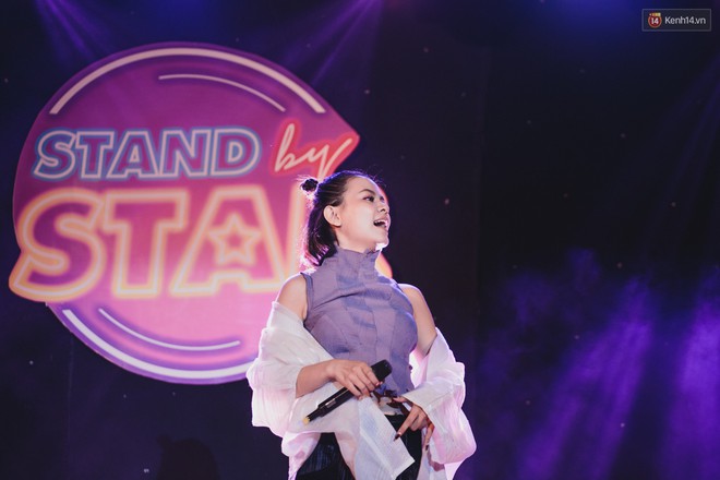 Stand By Star: Gần 30 ca sĩ Vpop đình đám bậc nhất mang loạt hit bự, cháy cùng hàng ngàn sinh viên mừng ngày 20/11 - Ảnh 36.