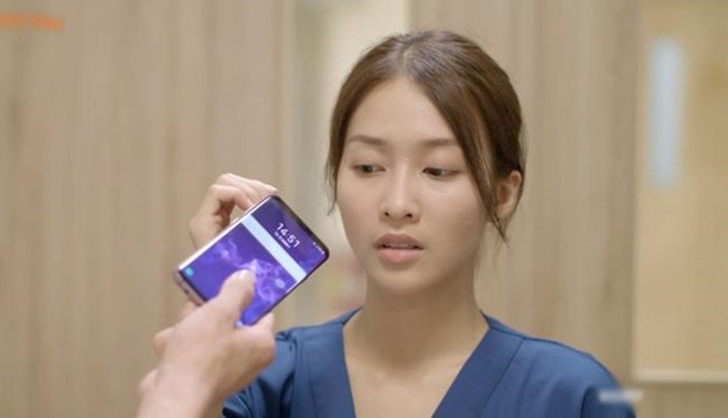 5 cảnh phim khiến Hậu Duệ Mặt Trời bản Việt nhận về phản ứng tr&aacute;i chiều - Ảnh 8.