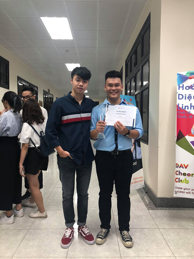 Tranh biện xuất sắc và thuyết phục, cựu học sinh THPT Chu Văn An đăng quang Thủ lĩnh tân sinh viên Ngoại giao - Ảnh 10.