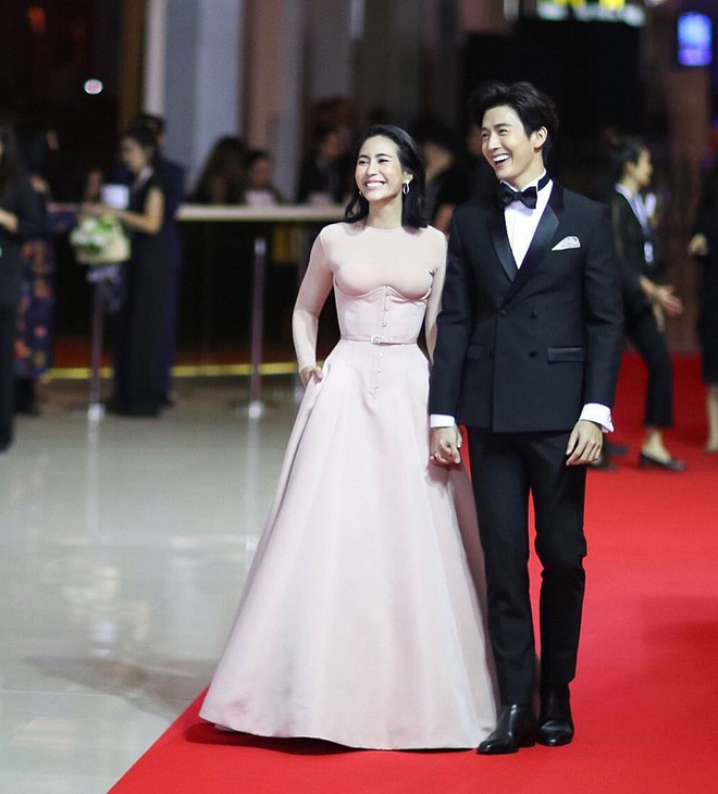 Top 7 cặp đôi hot nhất Thái Lan: Người vừa là rich kid vừa giỏi cả đôi, kẻ có mối tình ngang trái như phim - Ảnh 39.