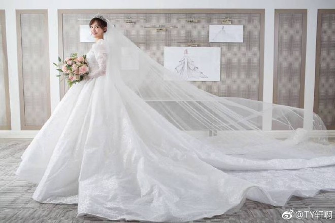 Chùm ảnh Đường Yên hoá thành công chúa đẹp hoàn mỹ với váy cưới đuôi dài 4m cuối cùng cũng được tiết lộ - Ảnh 11.