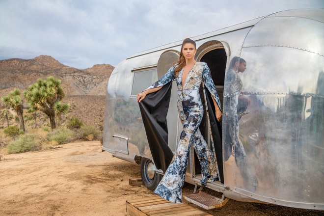 Cao tr&ecirc;n 1m8 m&agrave; chụp h&igrave;nh như... người t&iacute; hon, cậu b&eacute; 17 tuổi bị loại khỏi Next Top Ba Lan - Ảnh 11.