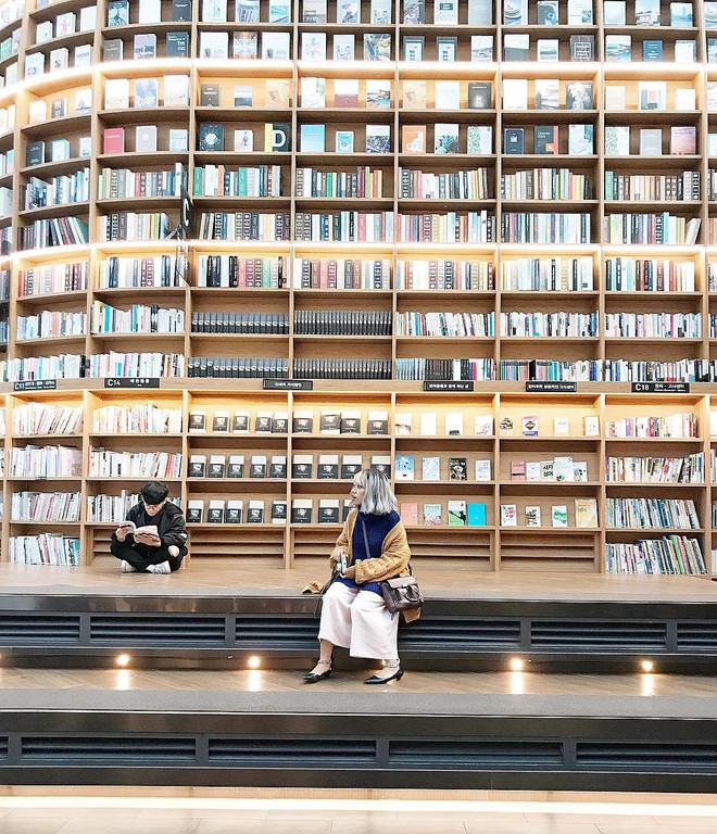 Thư viện khổng lồ nằm ở tận Seoul nhưng bạn trẻ Việt Nam nào đến đây cũng phải check-in cho bằng được! - Ảnh 14.