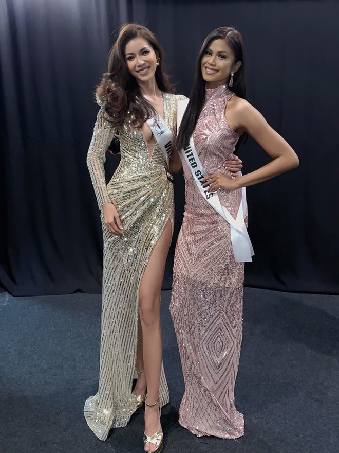 Sự kiện đầu tiên tại Miss Supranational, Minh Tú đã gây chú ý khi diện váy hở sâu khoe trọn vòng một táo bạo - Ảnh 4.