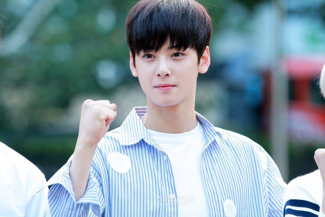 B&aacute;c sĩ thẩm mỹ chấm bao nhi&ecirc;u điểm cho vẻ đẹp trai của mỹ nam truyện tranh Cha Eunwoo? - Ảnh 3.
