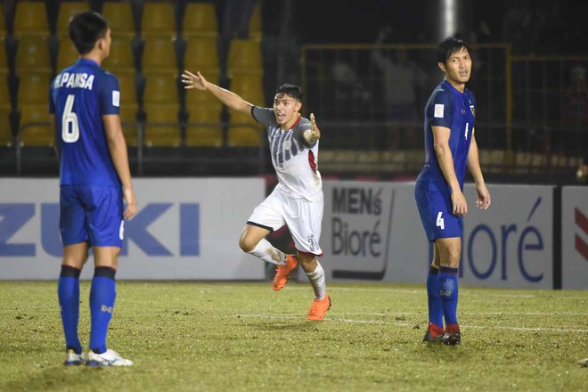 ĐT Thái Lan đã lộ nhiều điểm yếu chí mạng ở AFF Cup 2018 - Ảnh 2.