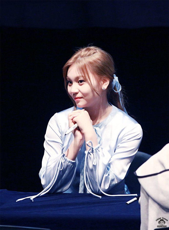Kh&ocirc;ng phải Wendy (Red Velvet) hay Tzuyu (Twice), đứng đầu list những idol buộc t&oacute;c đu&ocirc;i ngựa xinh nhất của Mnet lại l&agrave; một t&acirc;n binh - Ảnh 3.