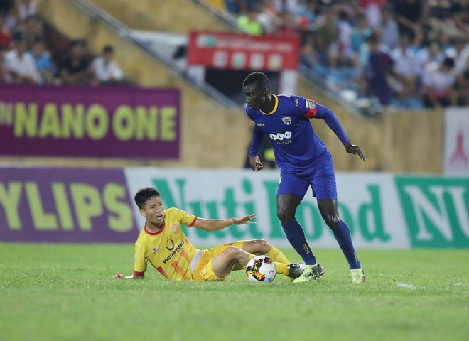 Ngoại binh hay nhất V.League rời Bùi Tiến Dũng để đến với đội bóng của Mạnh gắt - Ảnh 3.