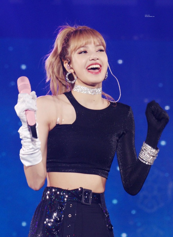 Để Lisa mặc áo giống dancer phụ họa của Jennie, bảo sao YG Entertainment khiến fan Black Pink suốt ngày lục đục - Ảnh 5.