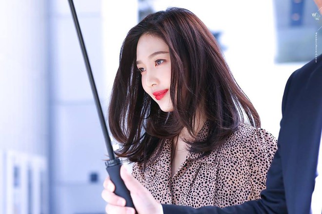SM vừa tung ảnh teaser của Joy (Red Velvet), netizen đ&atilde; đ&ograve;i &ldquo;phế truất&rdquo; ng&ocirc;i nữ thần của Irene - Ảnh 6.