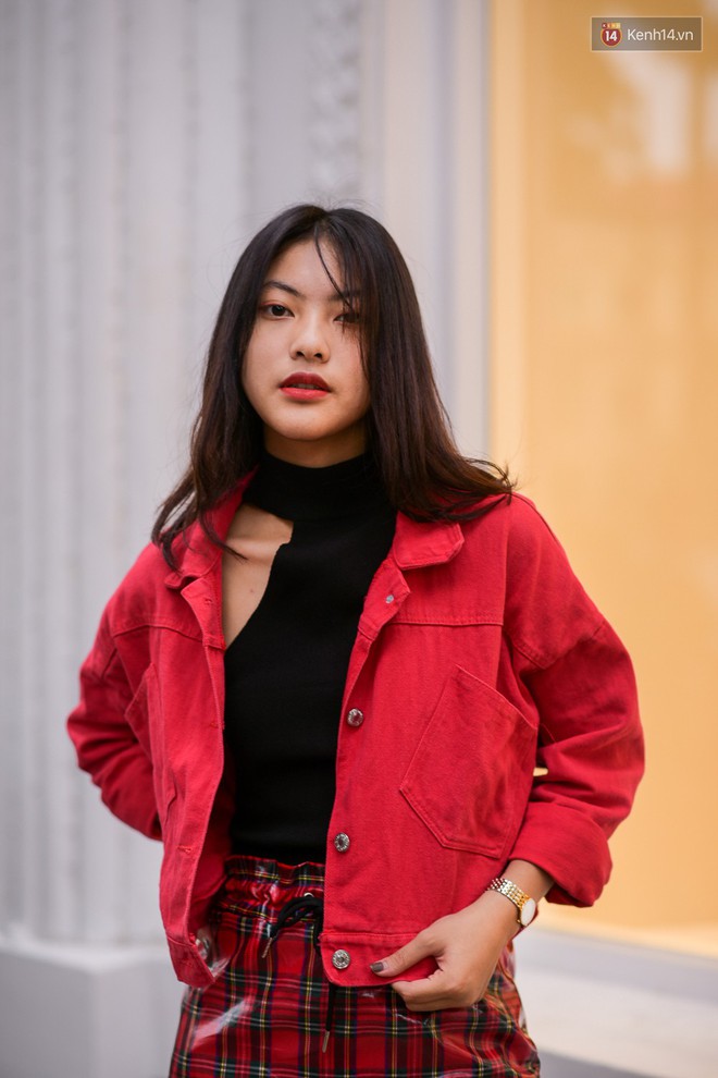 Street style 2 miền: miền Bắc nghiện chân váy ngắn và jacket lửng, miền Nam quất toàn màu nổi - Ảnh 4.