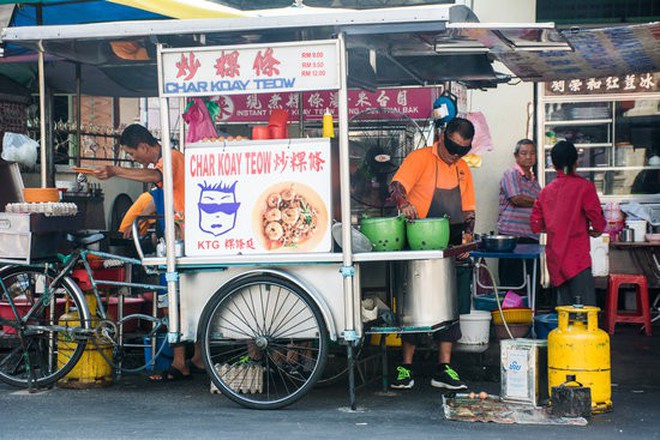 Độc đ&#225;o m&#243;n hủ tiếu x&#224;o cay x&#232; của người Malaysia, đến c&#225;i kh&#243;i cũng cay thơm nức mũi - Ảnh 2.