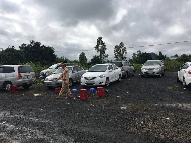 Triệt ph&aacute; vụ đ&aacute;nh bạc li&ecirc;n tỉnh lớn nhất Ph&uacute; Y&ecirc;n, thu giữ gần 30 xe &ocirc;t&ocirc; - Ảnh 5.