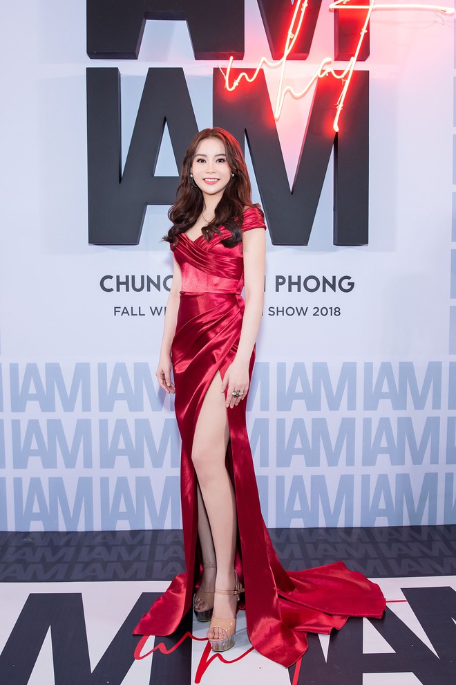 Thảm đỏ show Chung Thanh Phong: Khả Ngân thử style lạ, Quỳnh Anh Shyn giật giũ như chim sẻ đi mưa - Ảnh 41.