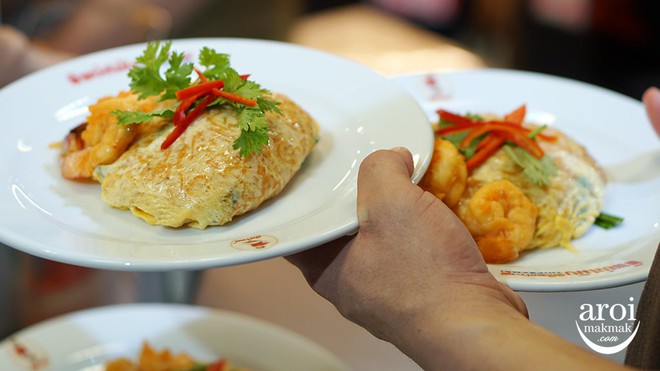 Những quán ăn trên thế giới có lượt khách xếp hàng dài đến cuối phố, muốn ăn phải đợi chờ rất lâu - Ảnh 8. Những quán ăn trên thế giới có lượt khách xếp hàng dài đến cuối phố, muốn ăn phải đợi chờ rất lâu - Ảnh 8.
