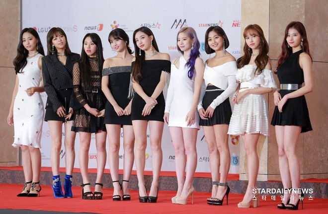 Asia Artist Awards 2018 &ldquo;rẻ r&uacute;ng h&oacute;a&rdquo; giải Daesang thần th&aacute;nh khi trao Nghệ sĩ của năm cho hẳn&hellip; 20 t&ecirc;n tuổi - Ảnh 2.