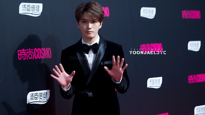 Nhan sắc cực phẩm của Kim Jaejoong tại thảm đỏ Cosmo: Từng khoảnh khắc đều hoàn mỹ đến khó tin - Ảnh 9.