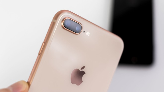 Apple bắt đầu bán iPhone 8 và 8 Plus Refurbished (tân trang), giá rẻ hơn 2,3 triệu đồng - Ảnh 1.