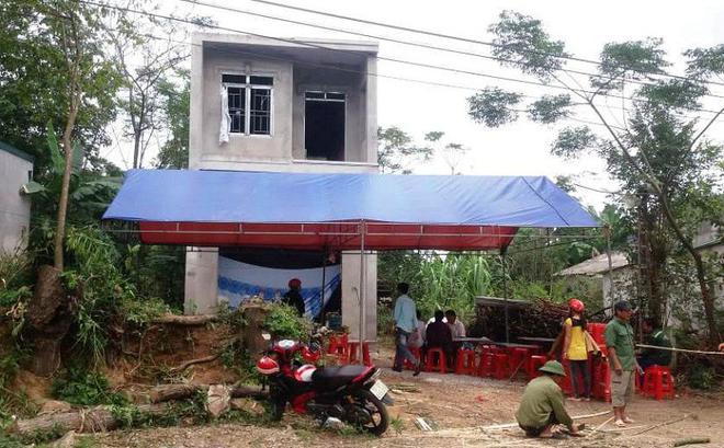 Xuất hiện mảnh giấy lạ tại ng&ocirc;i nh&agrave; 2 vợ chồng chết bất thường ở Thanh H&oacute;a - Ảnh 1.