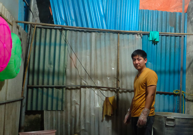 Cuộc sống vợ chồng anh b&aacute;n x&ocirc;i ở H&agrave; Nội đảo lộn v&igrave; bị hiểu lầm kiếm được 100 triệu/ th&aacute;ng - Ảnh 4.