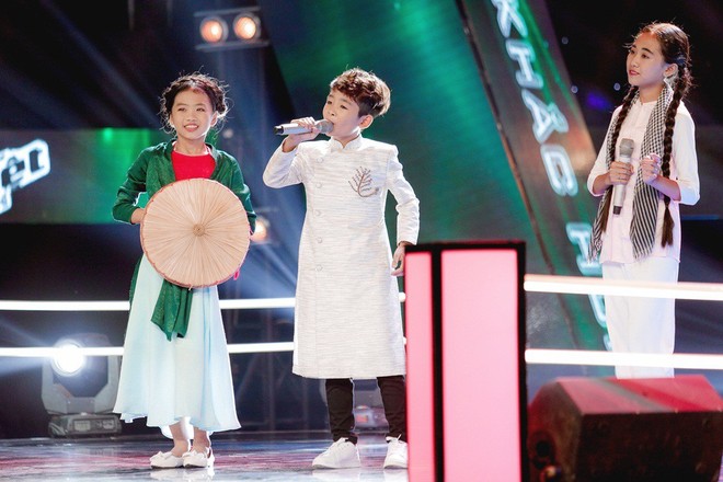 Giọng hát Việt nhí: Cậu bé với biểu cảm như ông cụ non khiến Soobin Hoàng Sơn không nhịn được cười - Ảnh 10.
