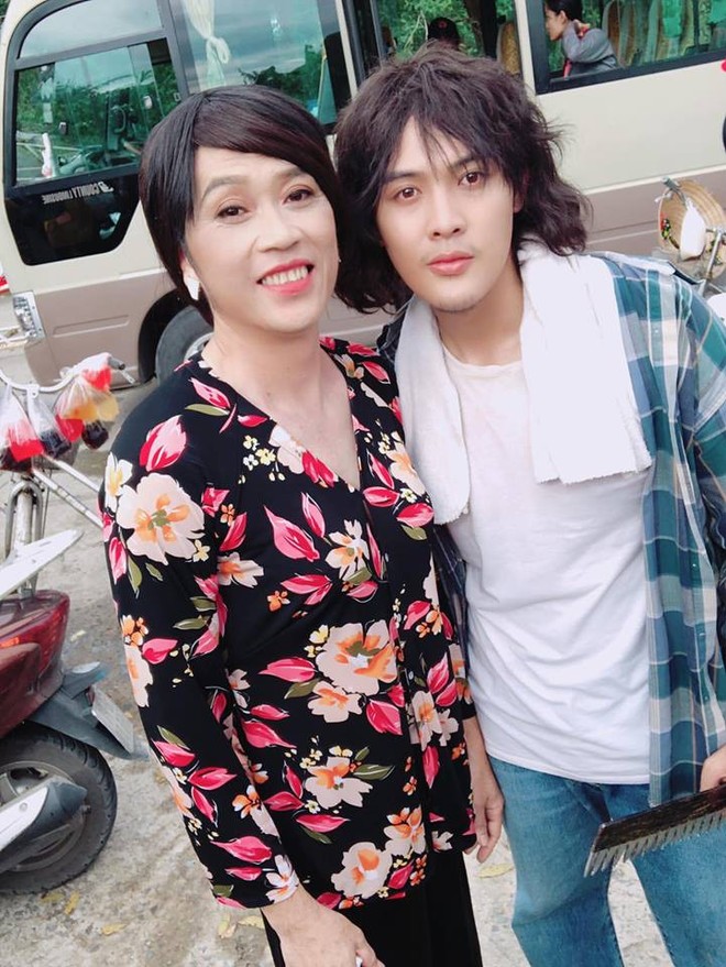 Tiết lộ bất ngờ về thân thế của hot boy giao nước đá trong web drama đang sốt xình xịch - Ảnh 5.