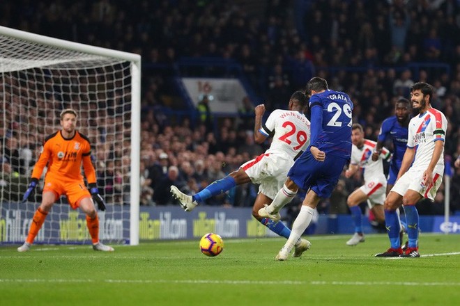 Điệu đà không cần thiết, Morata bỏ lỡ cơ hội mười mươi để lập hat-trick cho Chelsea - Ảnh 3.