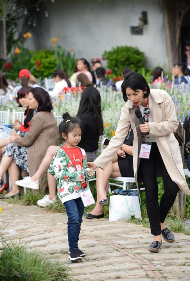 Hội trai xinh gái đẹp nhà sao Việt: Càng lớn càng có tố chất ngôi sao không thua kém gì bố mẹ - Ảnh 5.