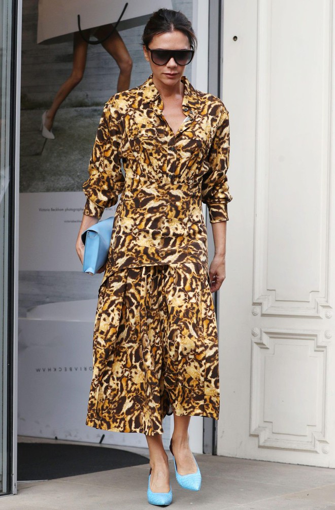 Rất chăm ủng hộ c&aacute;c NTK Anh nhưng C&ocirc;ng nương Meghan lại lạnh nhạt với v&aacute;y v&oacute;c của b&agrave; Becks v&igrave; l&yacute; do &iacute;t ai ngờ n&agrave;y - Ảnh 3.